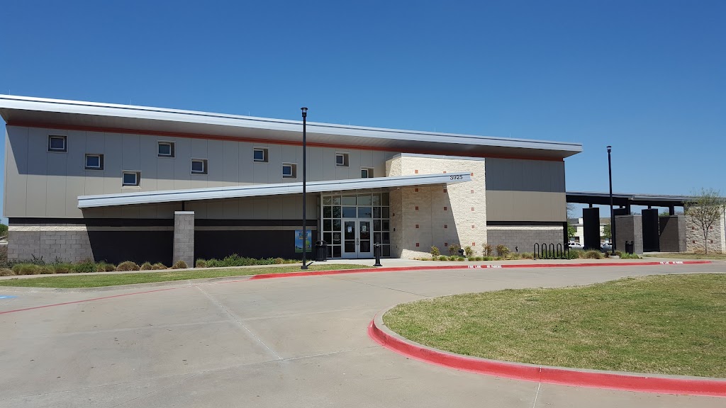 Hollabaugh Park | 3925 W Walnut St, Garland, TX 75042, USA | Phone: (972) 205-2750