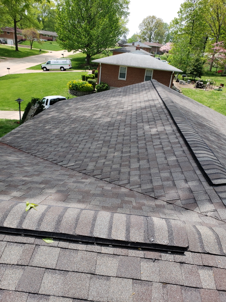 Golden Gables Roofing LLC | 1125 Cedar Gulch, Robertsville, MO 63072, USA | Phone: (314) 496-9865