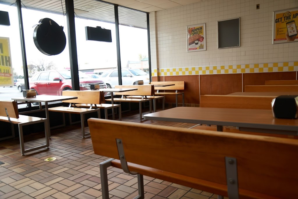 Hungry Howies Pizza | 10784 Belleville Rd, Van Buren Charter Township, MI 48111, USA | Phone: (734) 697-4545