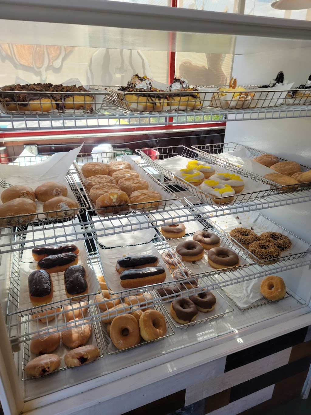 DoughJs Chicken and Donuts | 720 S Broad St, Brooksville, FL 34601, USA | Phone: (352) 848-3002
