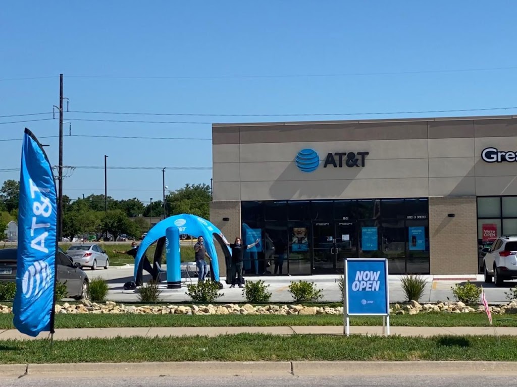 AT&T Store | 224 Cloud Ave Ste 100, Andover, KS 67002, USA | Phone: (316) 395-0281