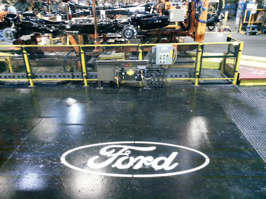 Ford | 3001 Chamberlain Ln, Louisville, KY 40241, USA | Phone: (800) 392-3673