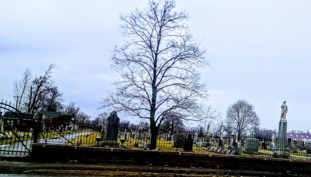 St Josephs Cemetery | 3806 Pine Ave, Niagara Falls, NY 14301, USA | Phone: (716) 284-4163
