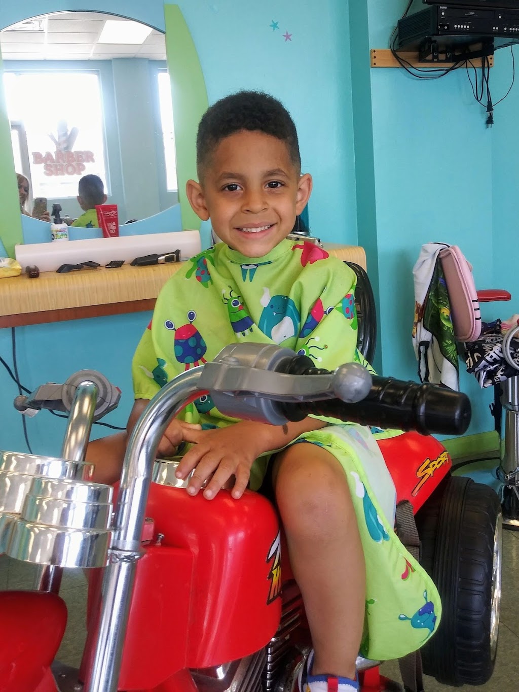 Kids cuts R fun | 3029 Military Rd, Niagara Falls, NY 14304, USA | Phone: (716) 990-1957