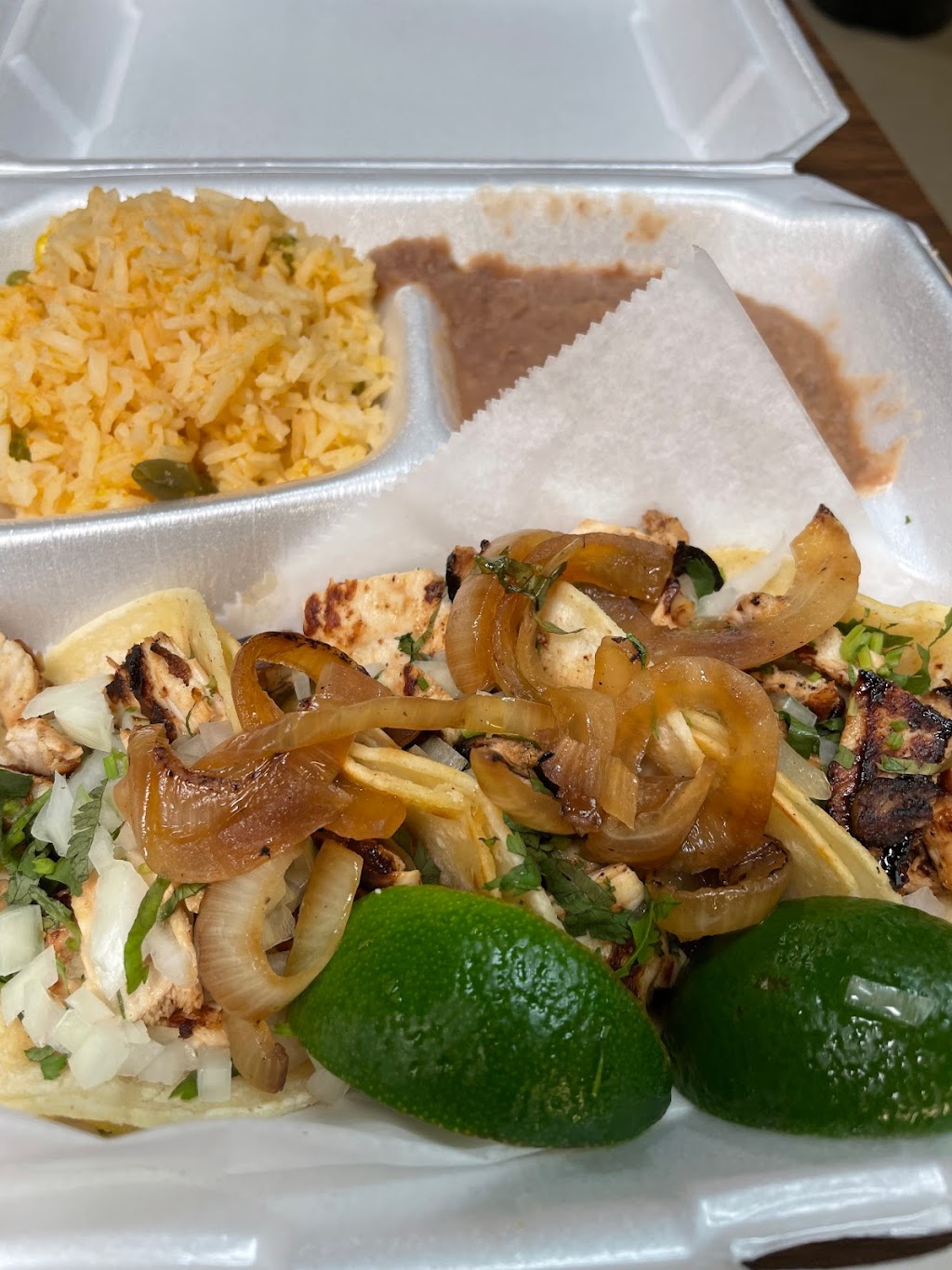 Tacos Reyna | 1746 S Carrier Pkwy, Grand Prairie, TX 75051, USA | Phone: (214) 382-8365