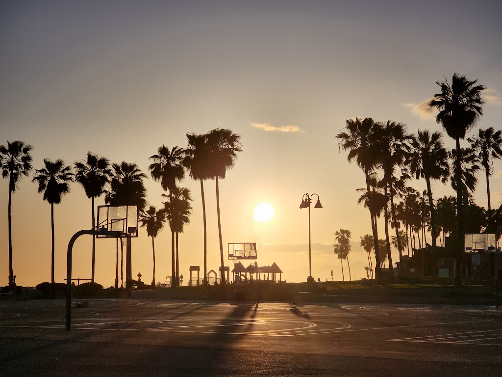 Venice Beach Recreation Center | 1800 Ocean Front Walk, Venice, CA 90291, USA | Phone: (310) 396-6794