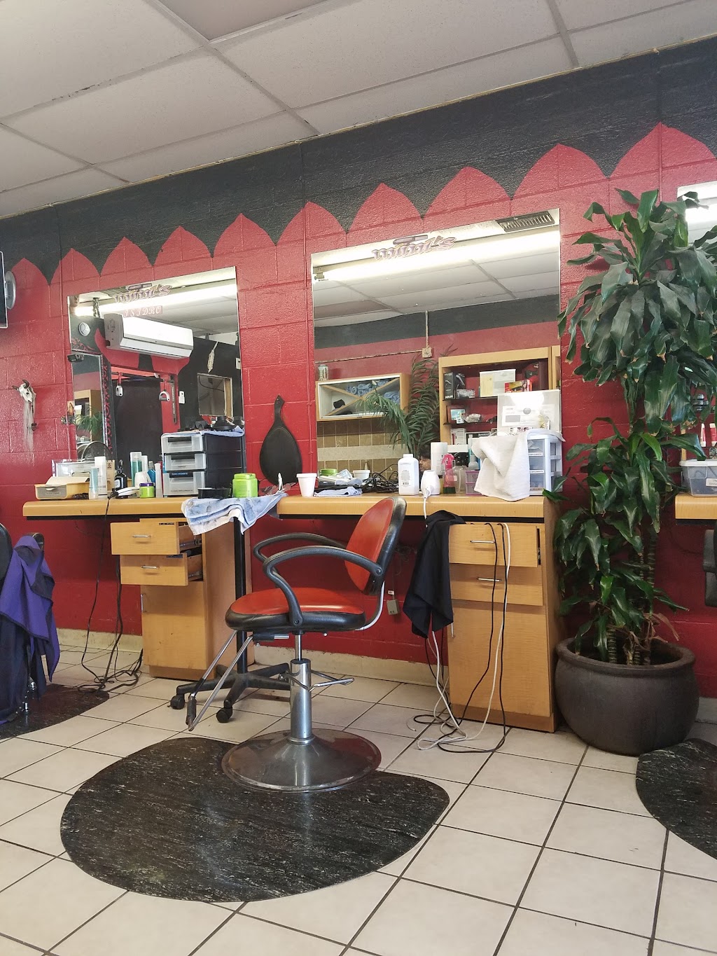 Mimis Hair Salon | 608 W 6th St, Corona, CA 92882, USA | Phone: (951) 371-8648