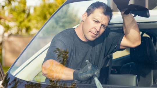 Mobile auto glass services repair #2 | 427 Knightsbridge Cir, Davenport, FL 33896, USA | Phone: (954) 830-9052