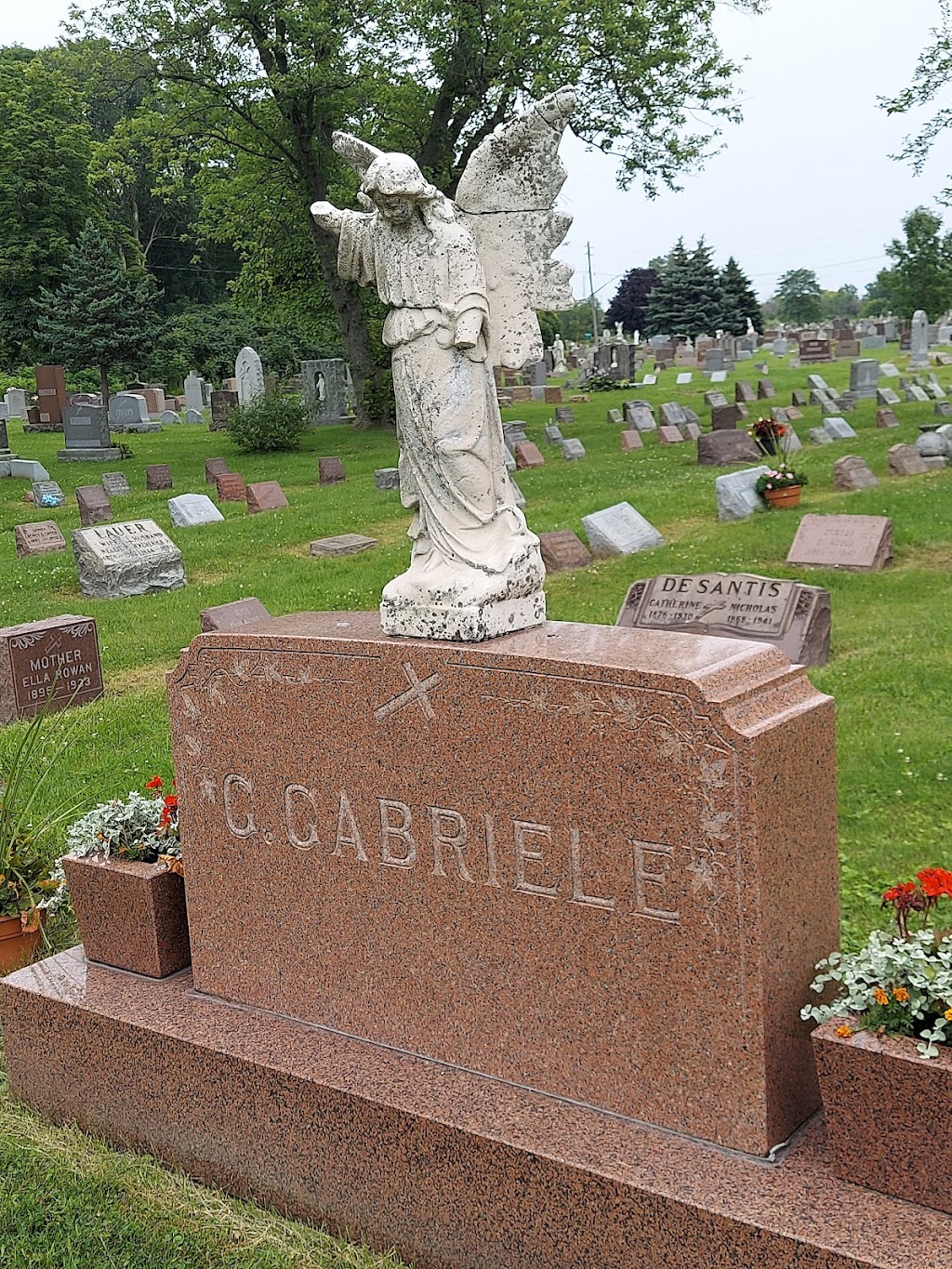 Gate of Heaven Cemetery | 500 Riverdale Ave, Lewiston, NY 14092, USA | Phone: (716) 282-5084