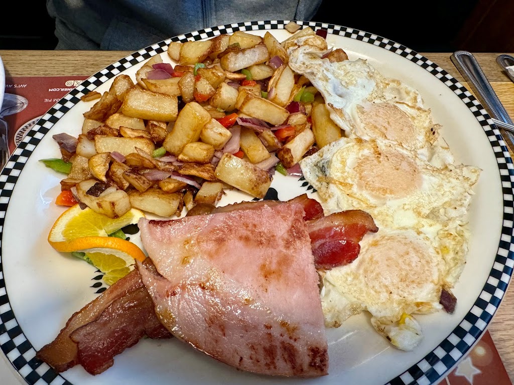 Black Bear Diner Glendale | 6039 W Bell Rd, Glendale, AZ 85308, USA | Phone: (602) 843-1921 Black Bear Diner Glendale | 6039 W Bell Rd, Glendale, AZ 85308, USA | Phone: (602) 843-1921
