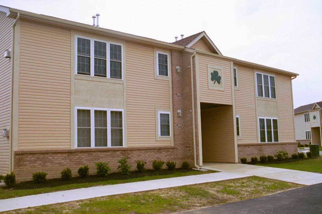 Shamrock Village | 1724 E Wooster St, Bowling Green, OH 43402, USA | Phone: (419) 354-0070