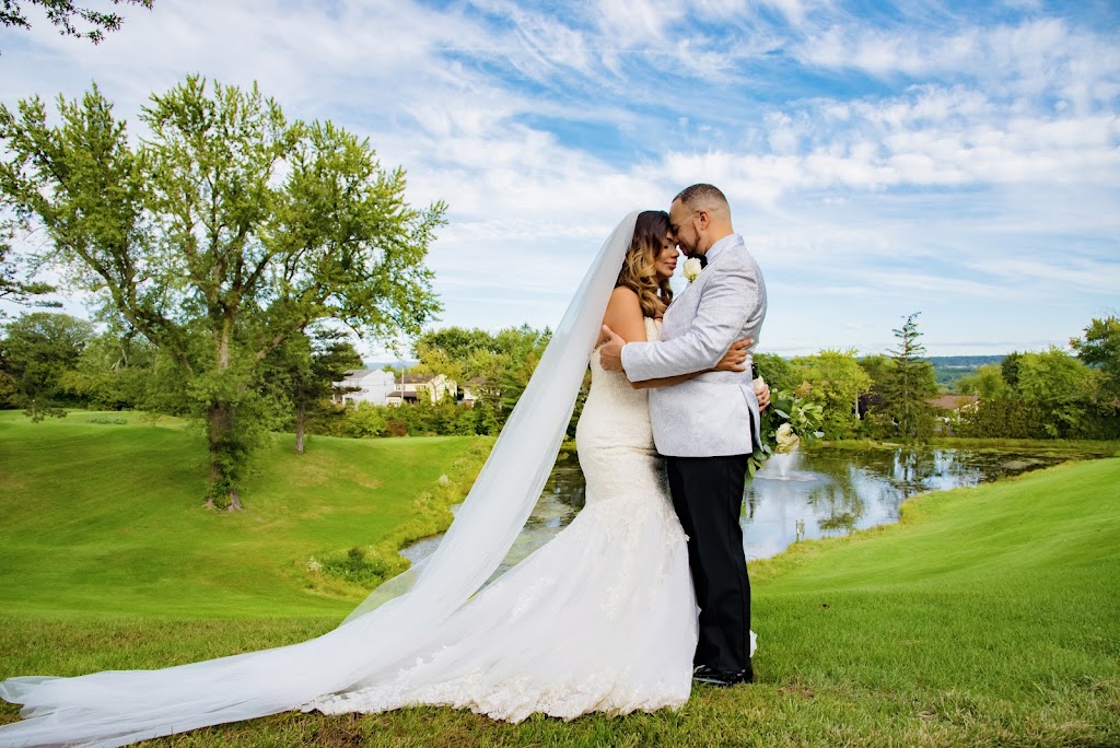 Just Shoot With Saumya | 1 Crossgates Mall Rd, Albany, NY 12203, USA | Phone: (646) 841-9762