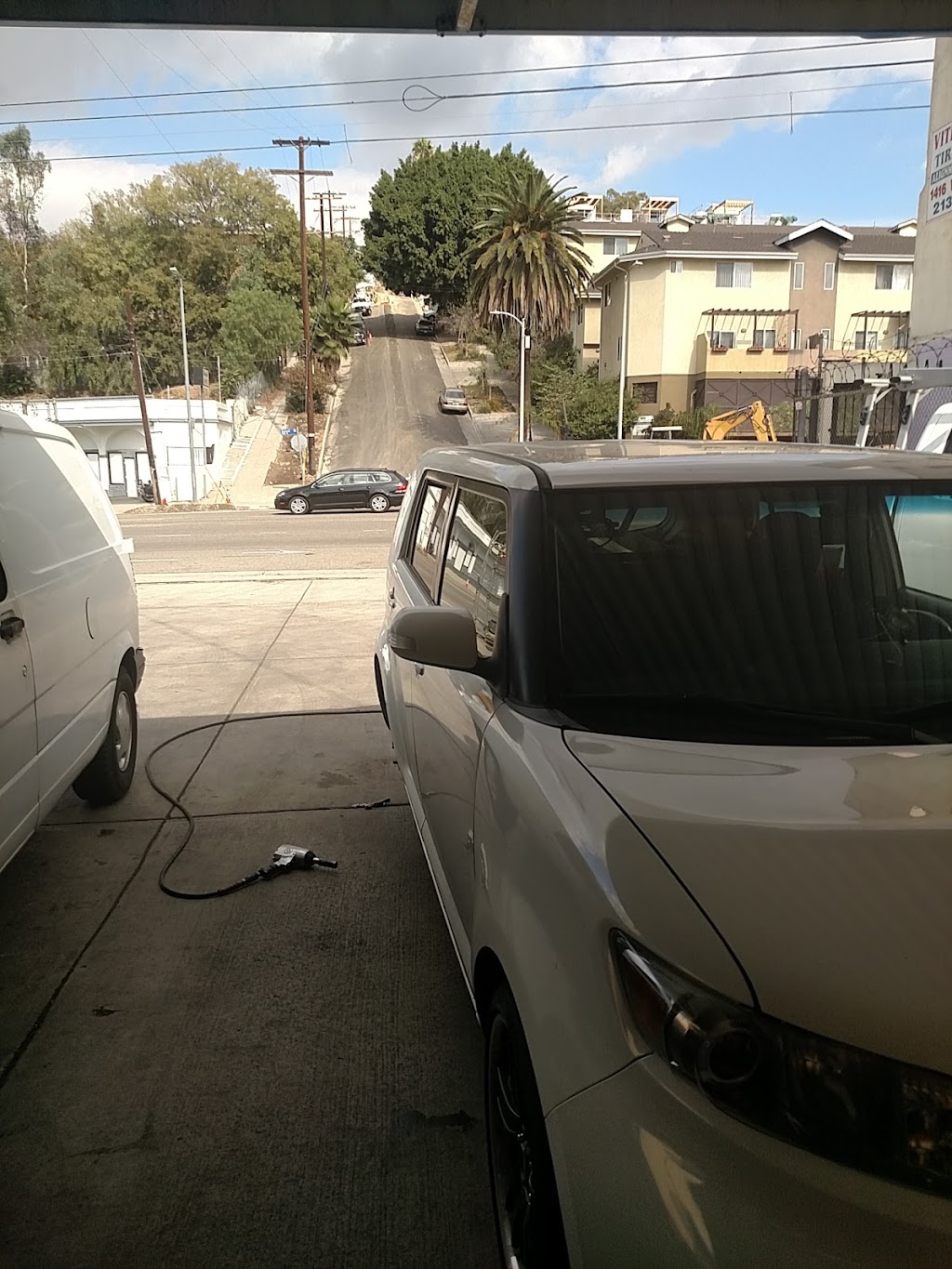 Vitess Tire | 1416 Sunset Blvd, Los Angeles, CA 90026, USA | Phone: (213) 250-1802