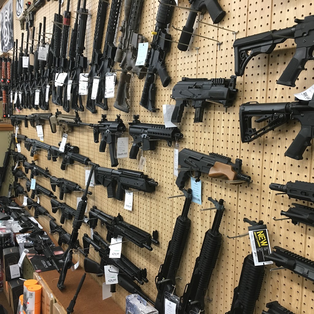 Gilberts Gun Shop ( Since 1978) | 2282 Louisville Rd, Frankfort, KY 40601, USA | Phone: (502) 227-7889