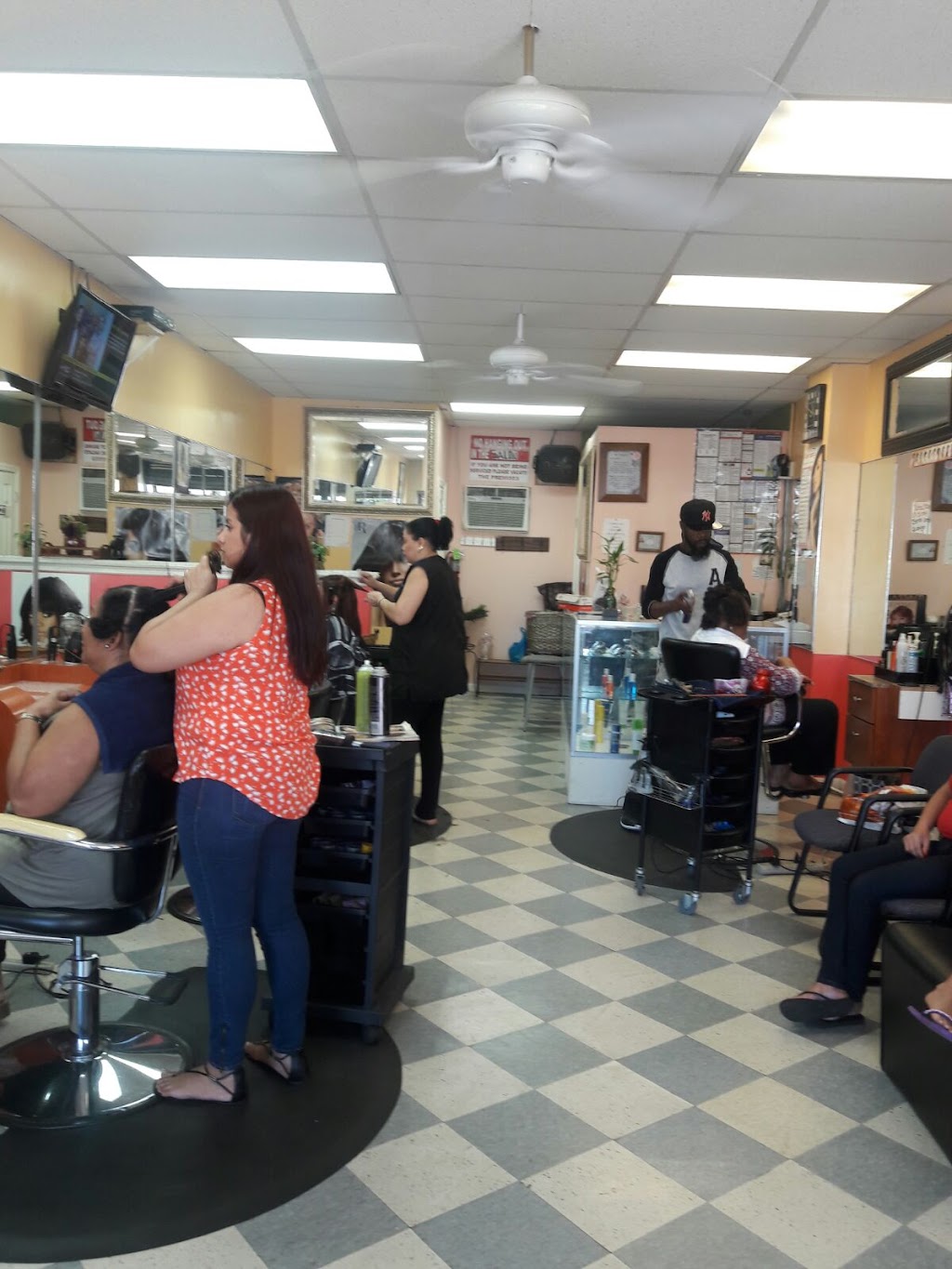 ROSAS DOMINICAN SALON | 150 Henry St, Hempstead, NY 11550, USA | Phone: (516) 246-9673