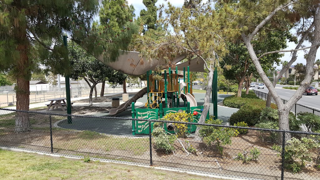 Breeze Hill Park | 645 S Melrose Dr, Vista, CA 92081, USA | Phone: (760) 726-1340