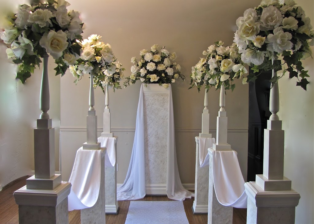 Wedding Pillars and Petals | 234 E Wood St, New Lenox, IL 60451, USA | Phone: (815) 941-6830