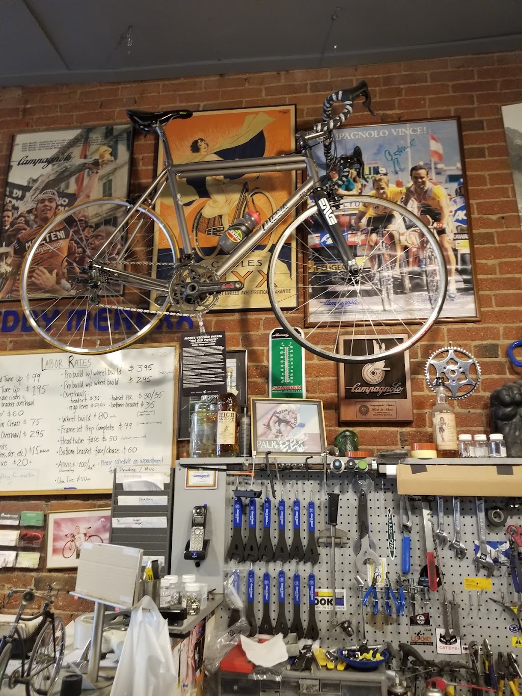 Vecchios Bicicletteria | 2725 Iris Ave, Boulder, CO 80304, USA | Phone: (303) 440-3535