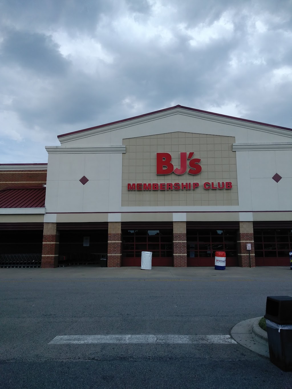 BJs | 255 Shenstone Blvd, Garner, NC 27529 | Phone: (919) 661-3781