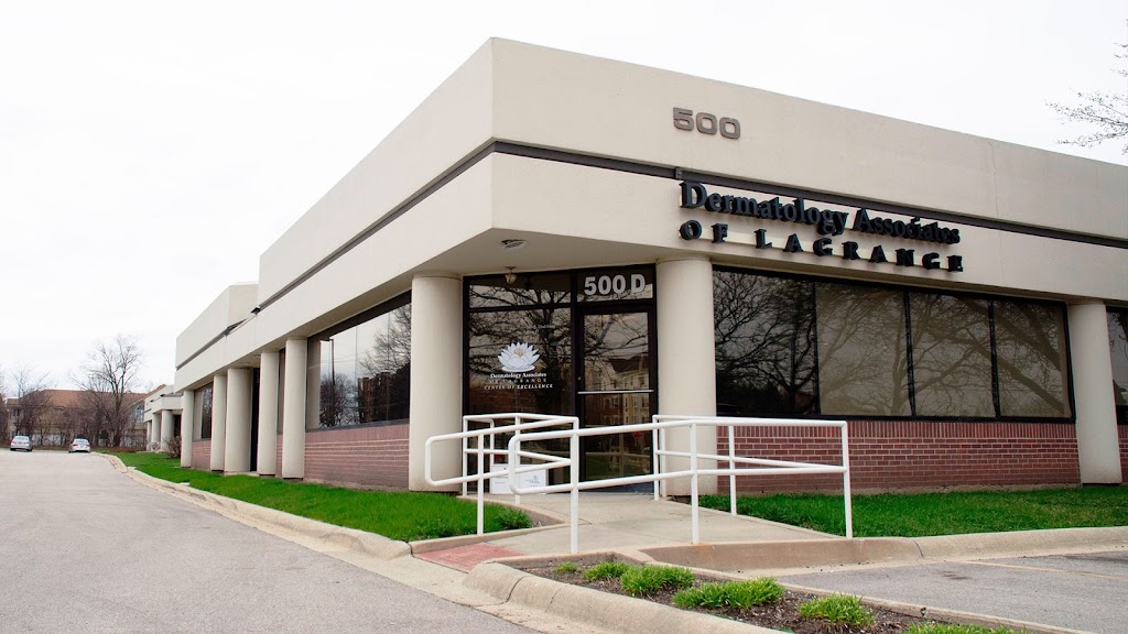 Dermatology Associates of Lombard | 500 E 22nd St D, Lombard, IL 60148, USA | Phone: (630) 426-4140