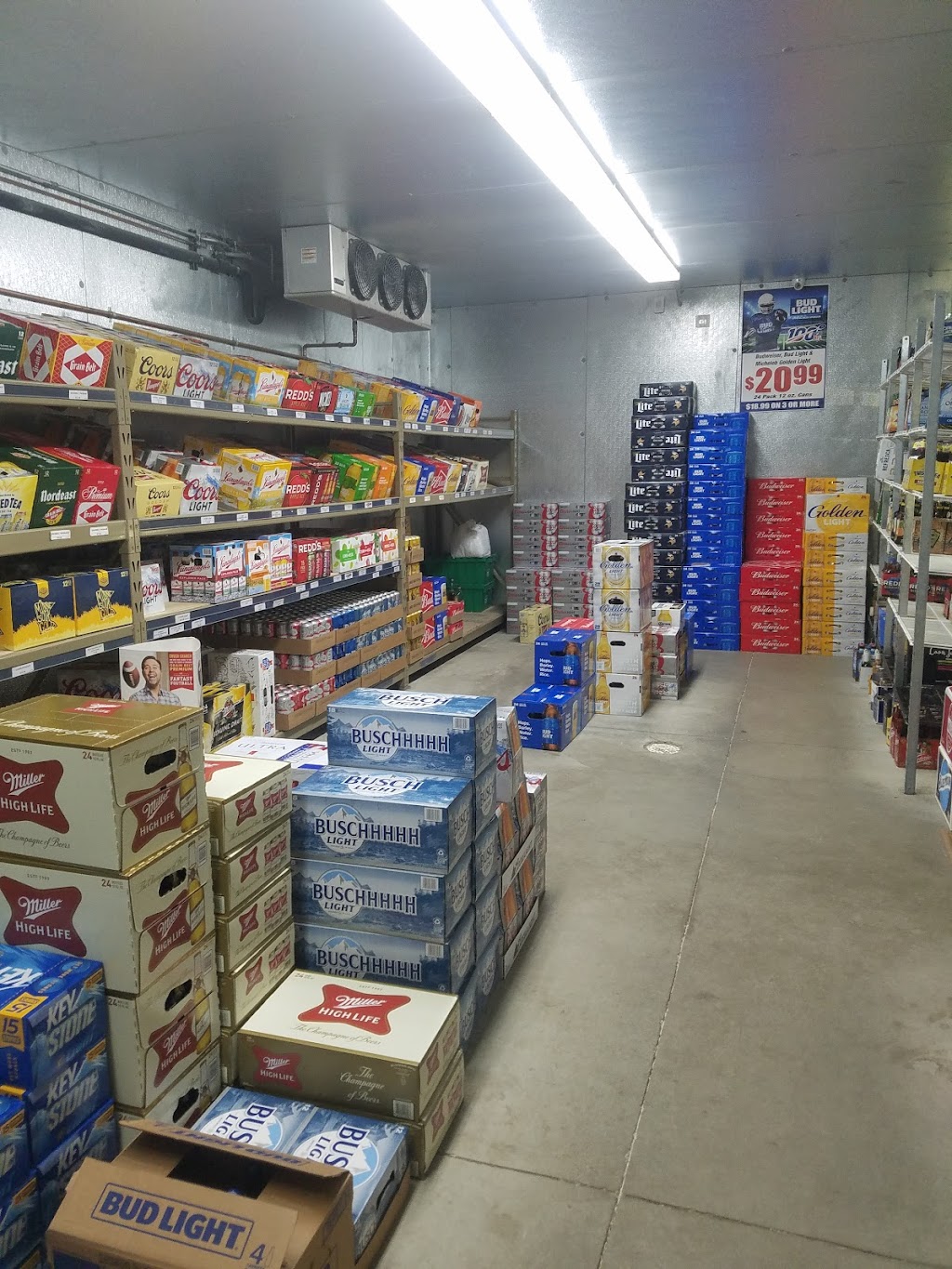 Jakes Hometown Liquor | 751 3rd Ave S, Wanamingo, MN 55983, USA | Phone: (507) 824-4030