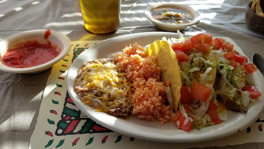 Montaños Family Restaurant | 417 S Main St, Belen, NM 87002, USA | Phone: (505) 864-3370