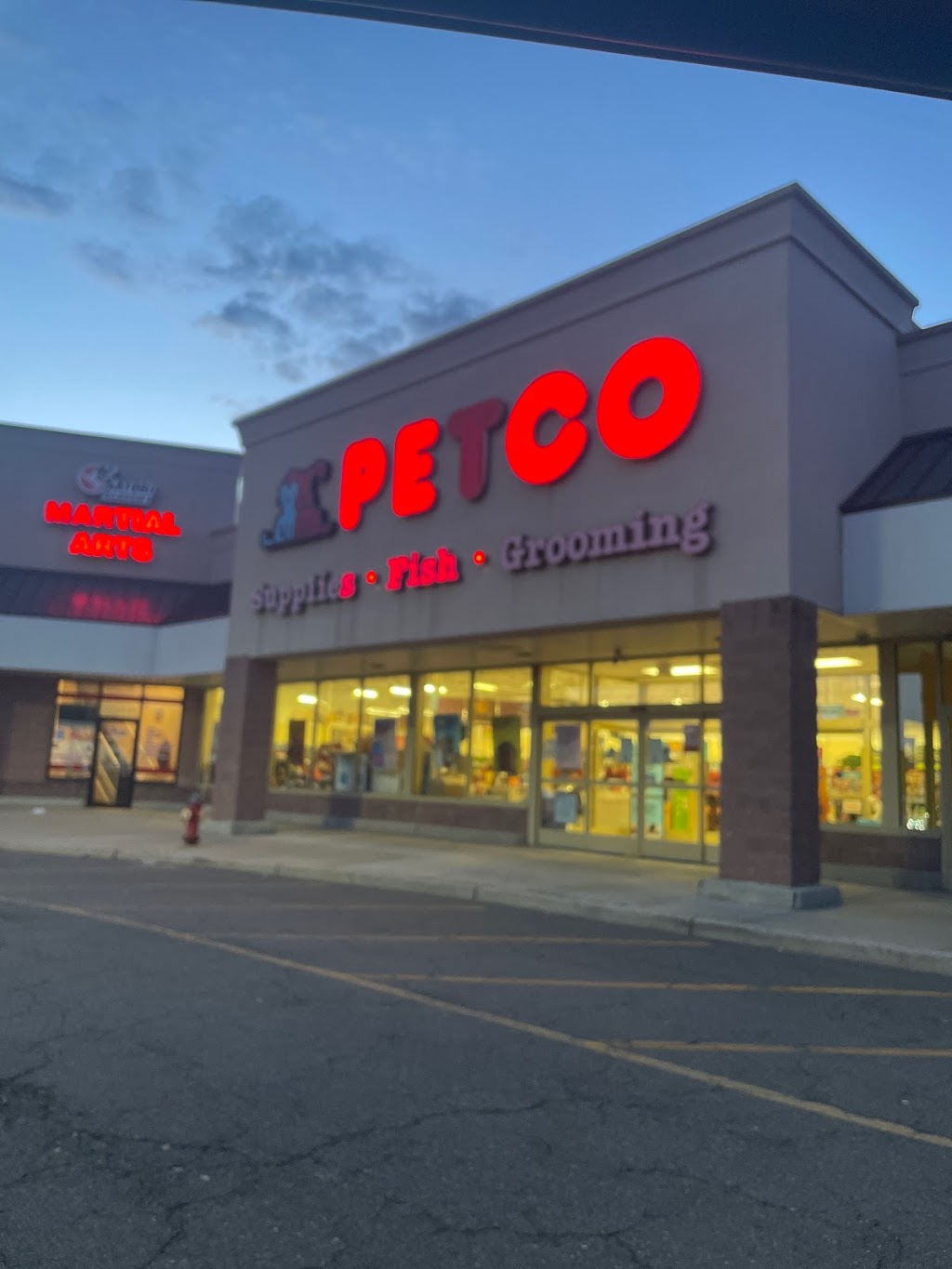 Petco | 300 Ryders Lane Ryders Corssing Sc, Milltown, NJ 08850, USA | Phone: (732) 651-0260