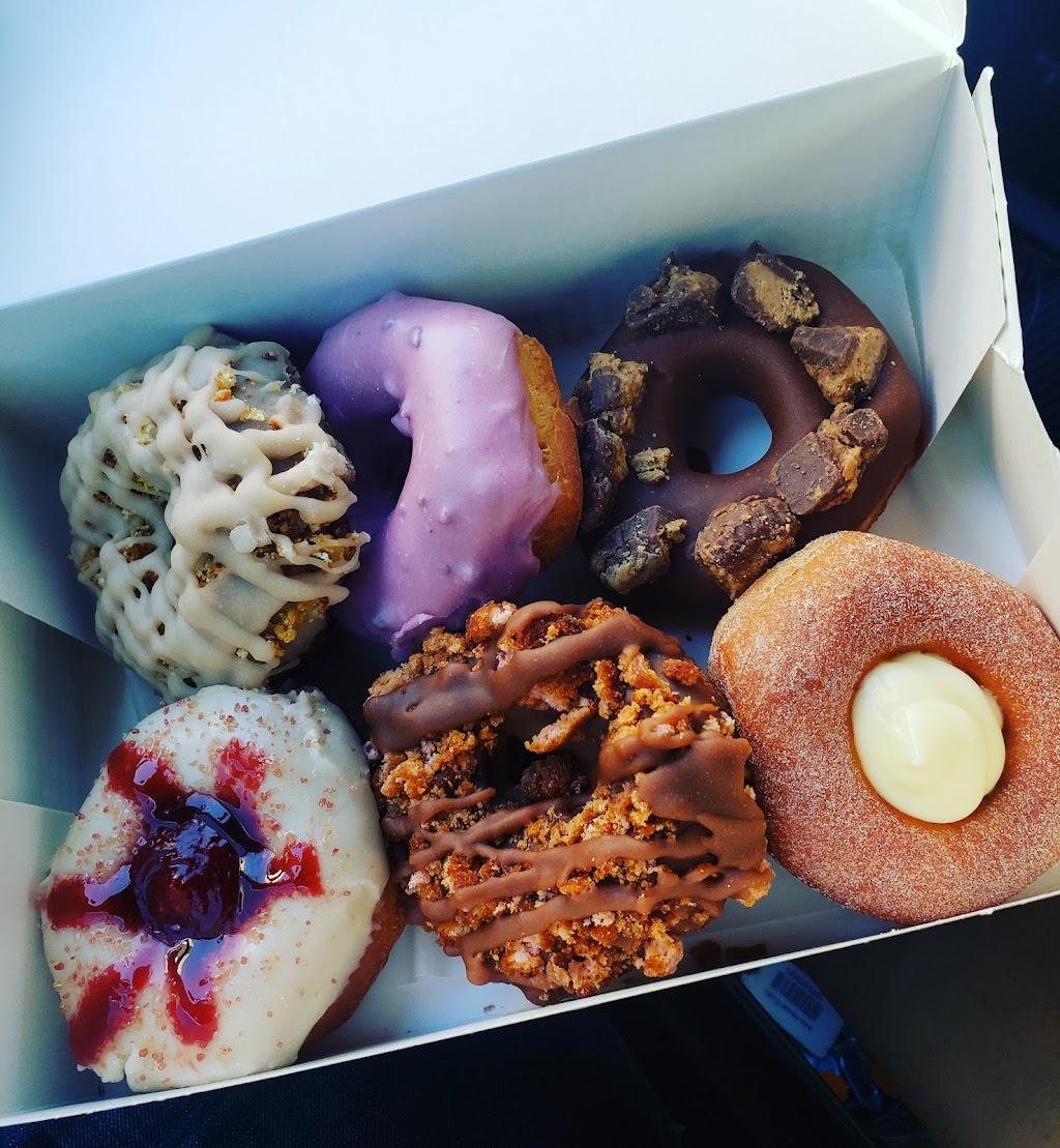 Southern Maid Donuts | 1525 E Ontario Ave #105, Corona, CA 92881, USA | Phone: (951) 356-5676
