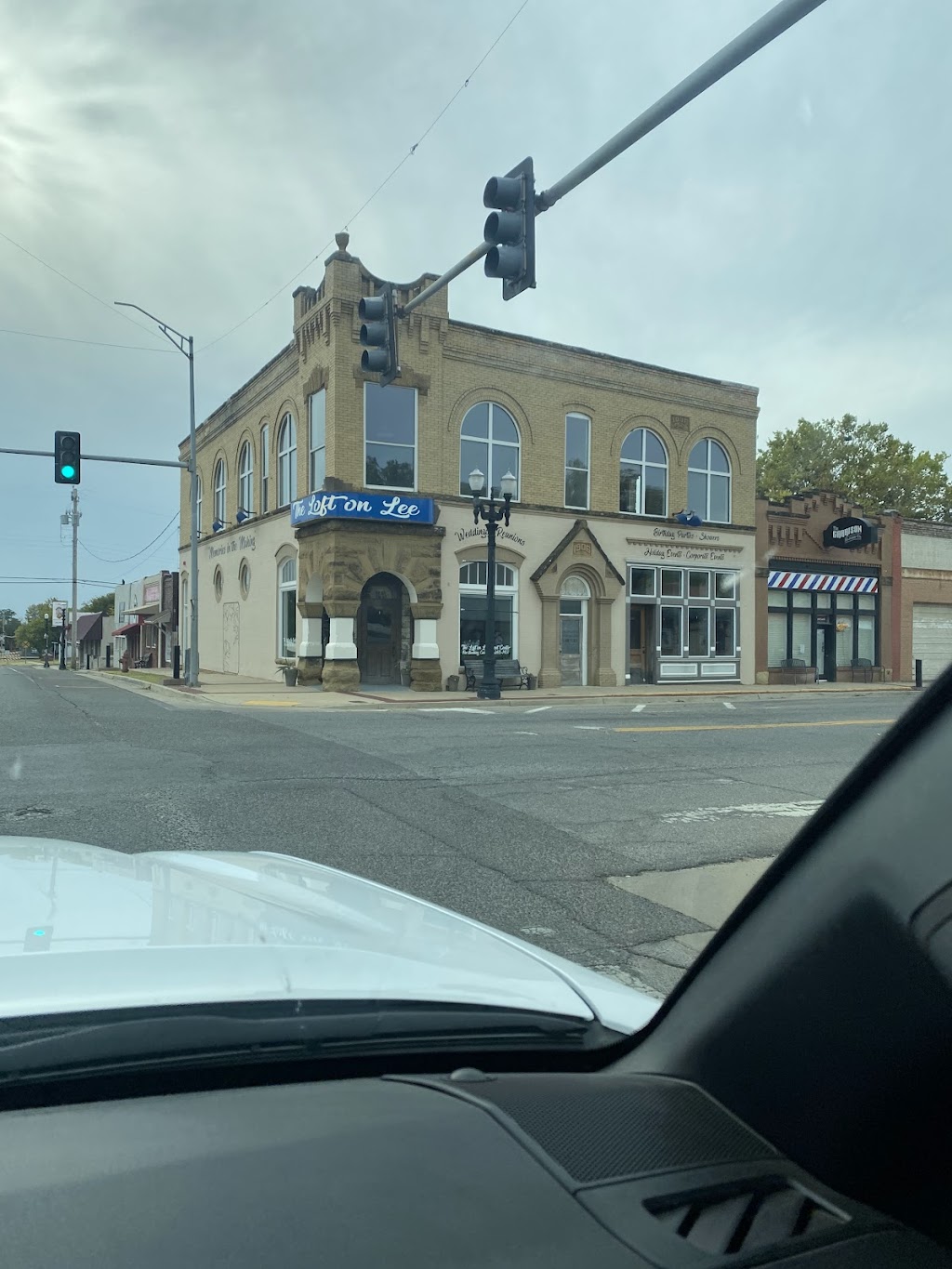 The Garrison Barber Co. | 111 N Lee St, Fort Gibson, OK 74434, USA | Phone: (918) 616-3395