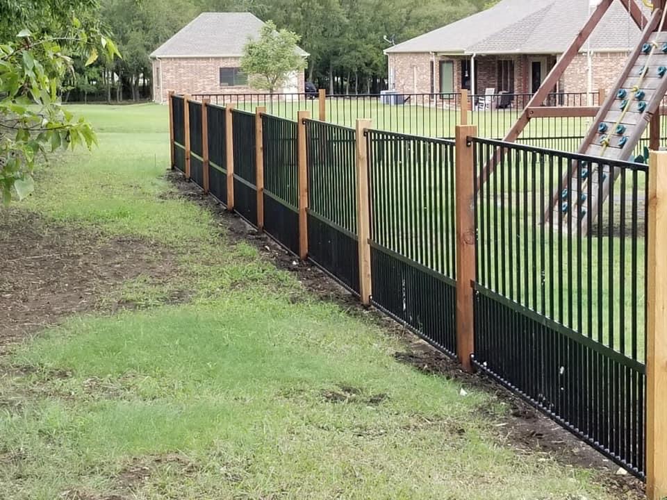 Reliable Roofing & Fencing Co | 1721 W McGee St, Sherman, TX 75092, USA | Phone: (903) 818-3082