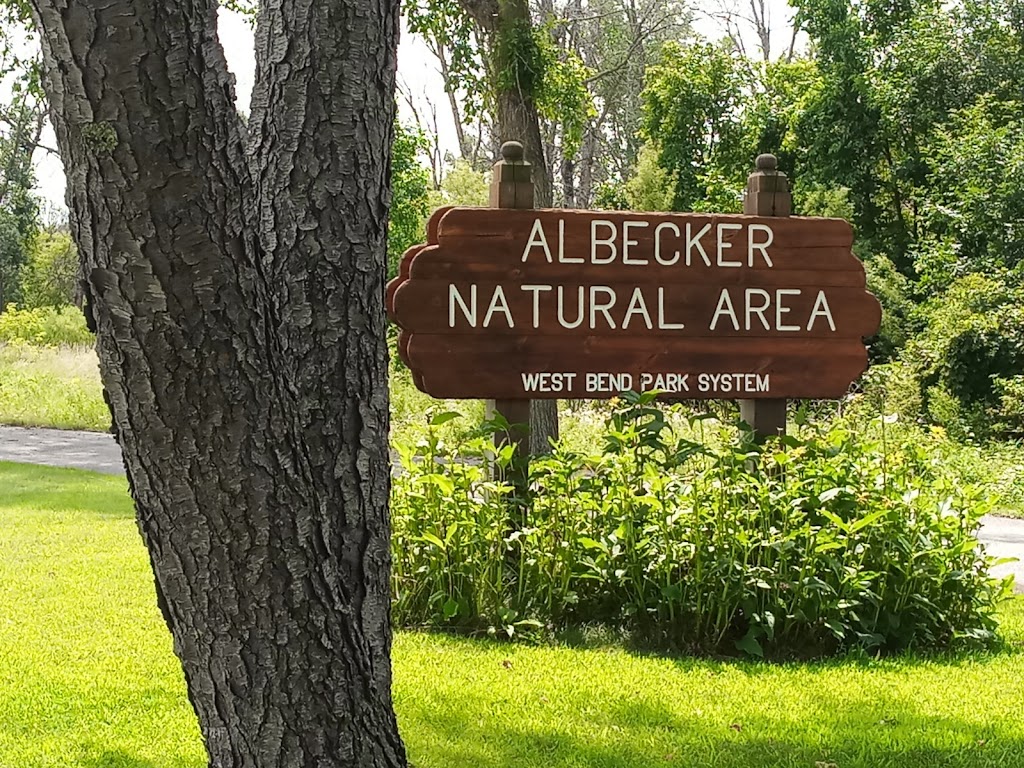 Albecker Natural Area | 624 Wildwood Rd, West Bend, WI 53090, USA | Phone: (262) 335-5080