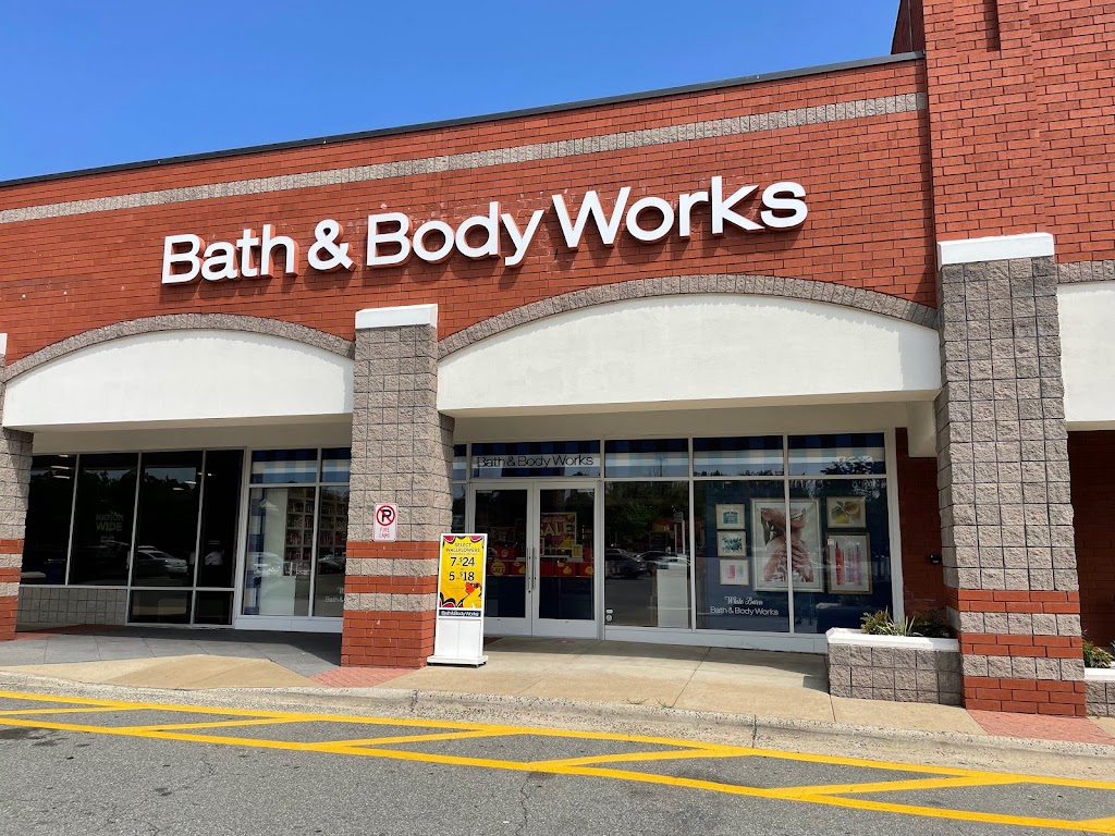Bath & Body Works | 5446 New Hope Commons Dr, Durham, NC 27707, USA | Phone: (919) 768-4562