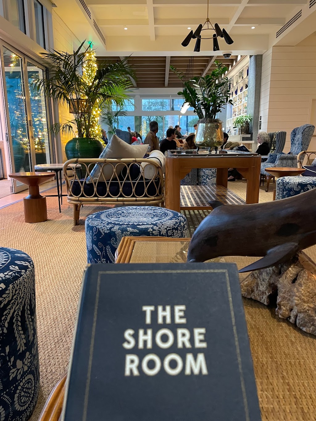 The Shore Room | 101 Mission Ave, Oceanside, CA 92054, USA | Phone: (760) 512-3798