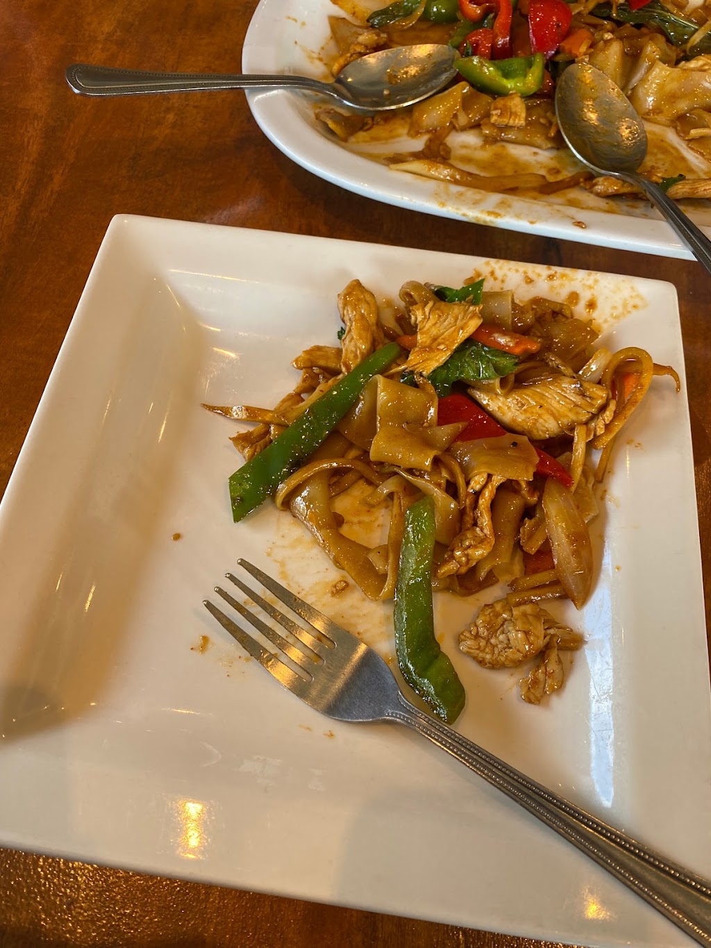 Dragonfly Thai | 50-A Peninsula Center, Rolling Hills Estates, CA 90274, USA | Phone: (310) 265-8424