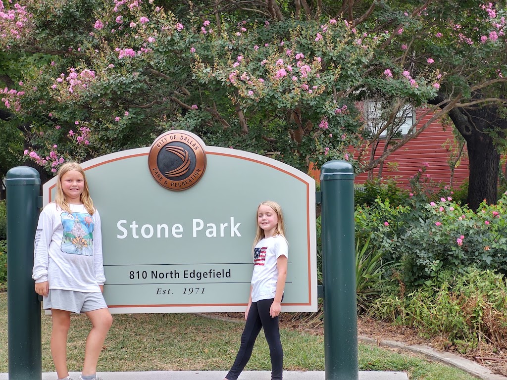 Stone Park | 810 N Edgefield Ave, Dallas, TX 75208, USA | Phone: (214) 670-4100