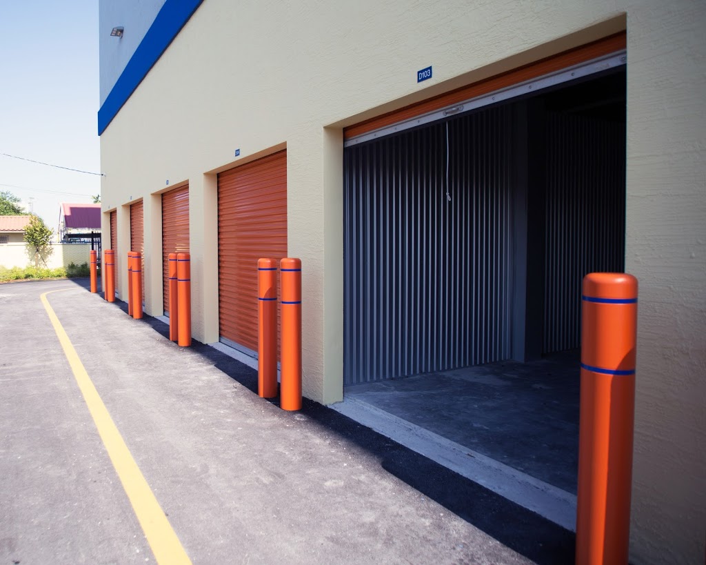 Value Store It Self Storage | 3141 SW 8th St, Miami, FL 33135, USA | Phone: (305) 392-1334