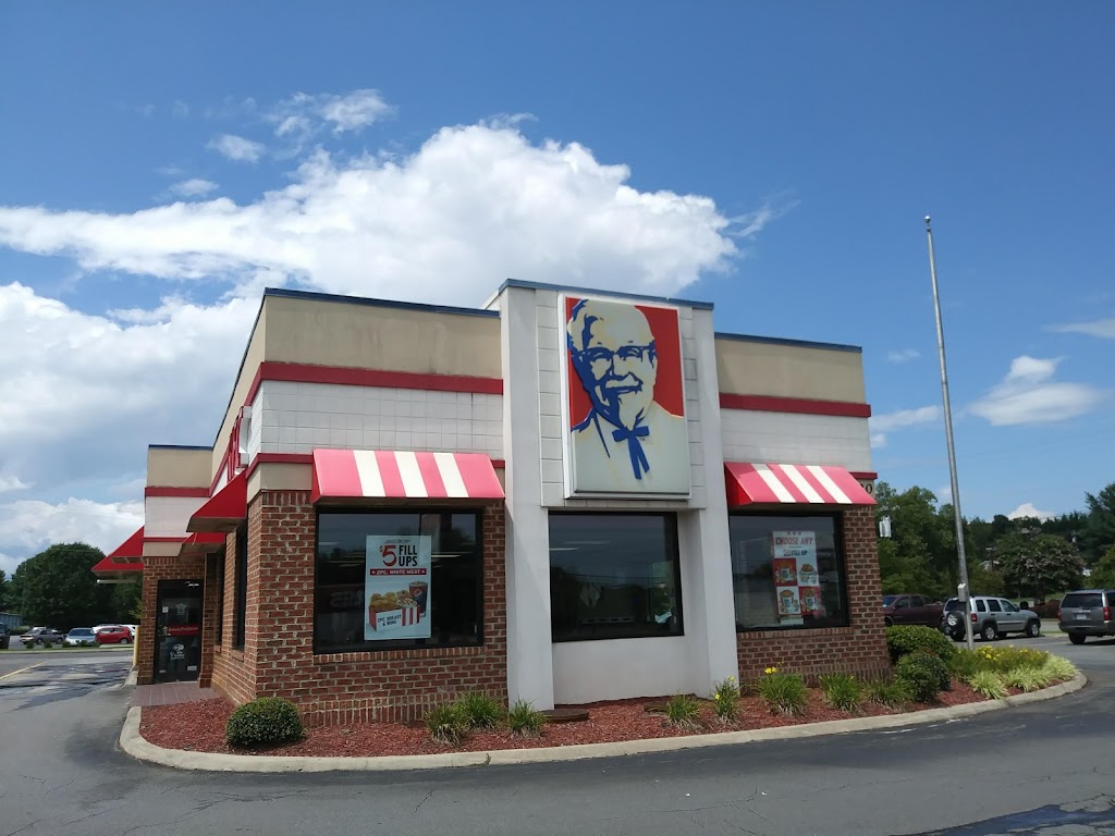 KFC | 2120 Rockford Extension, Mt Airy, NC 27030, USA | Phone: (336) 786-1911
