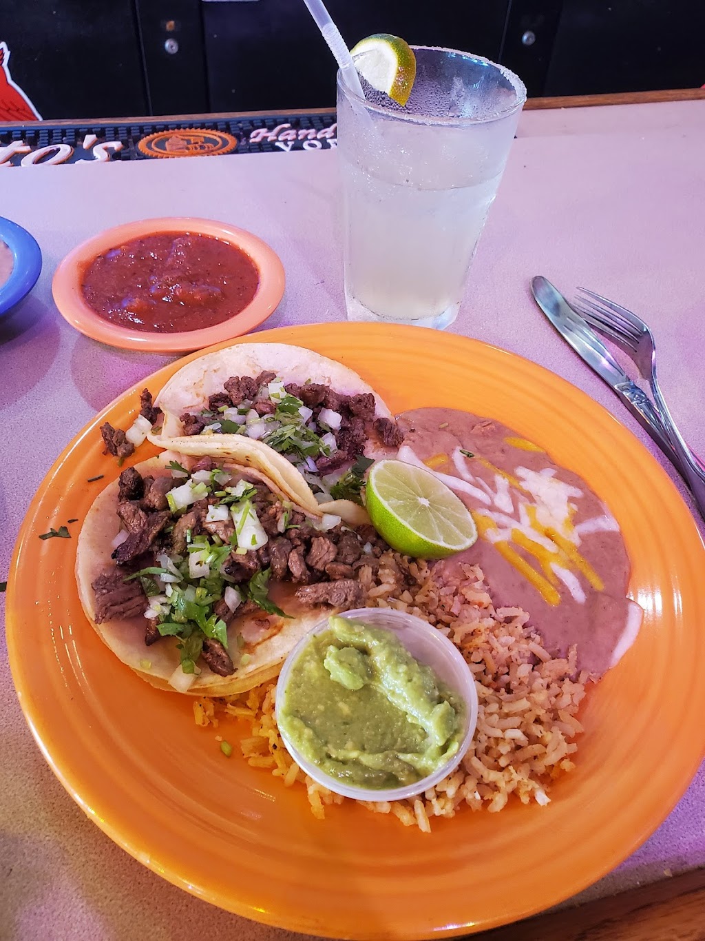 Salinas Mexican Restaurant | 20 Clarkson Wilson Center, Chesterfield, MO 63017, USA | Phone: (636) 530-9010