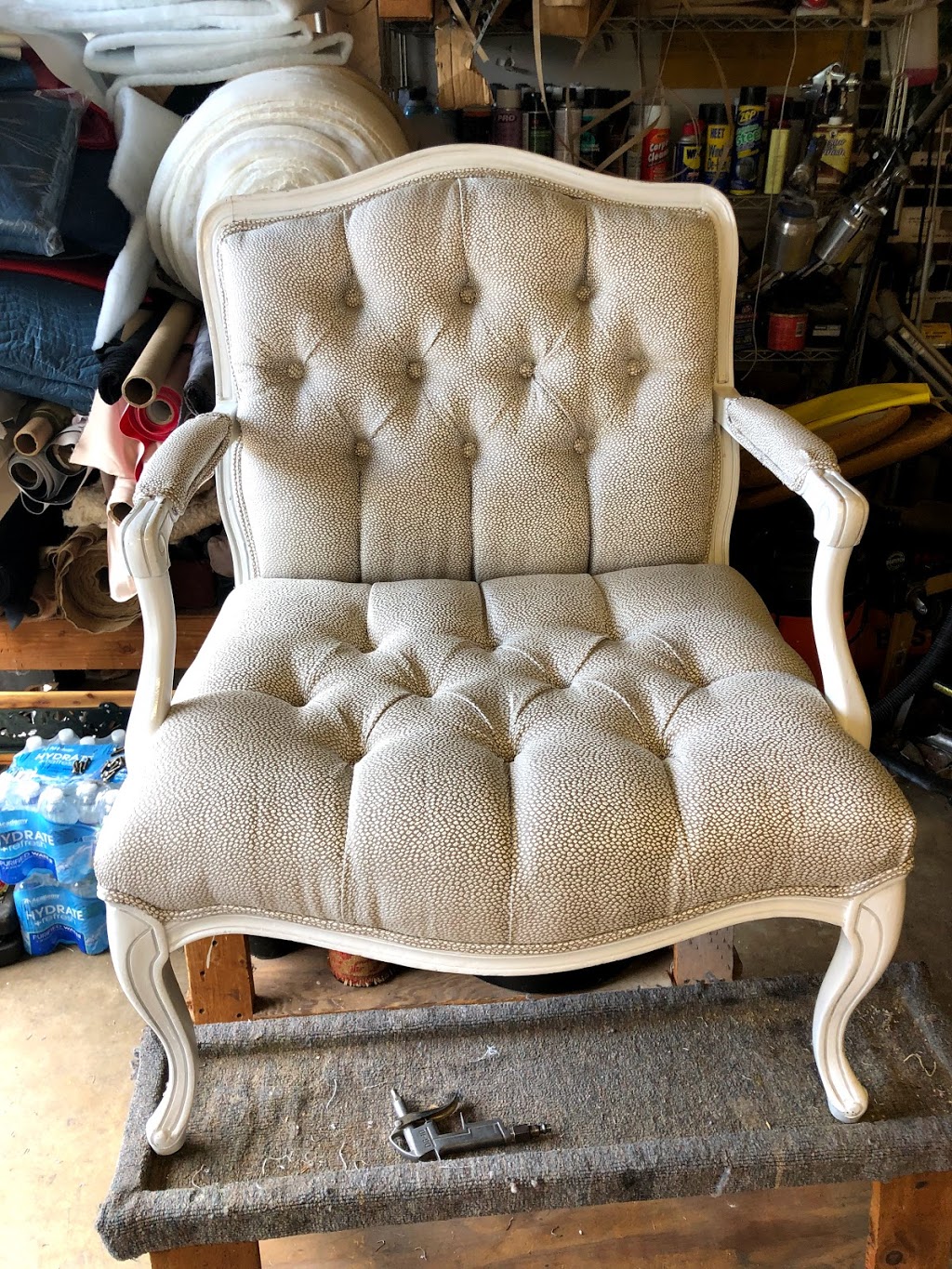 Monroes Upholstery | 8800 Lava Hill Rd #103, Austin, TX 78744, USA | Phone: (512) 243-3355