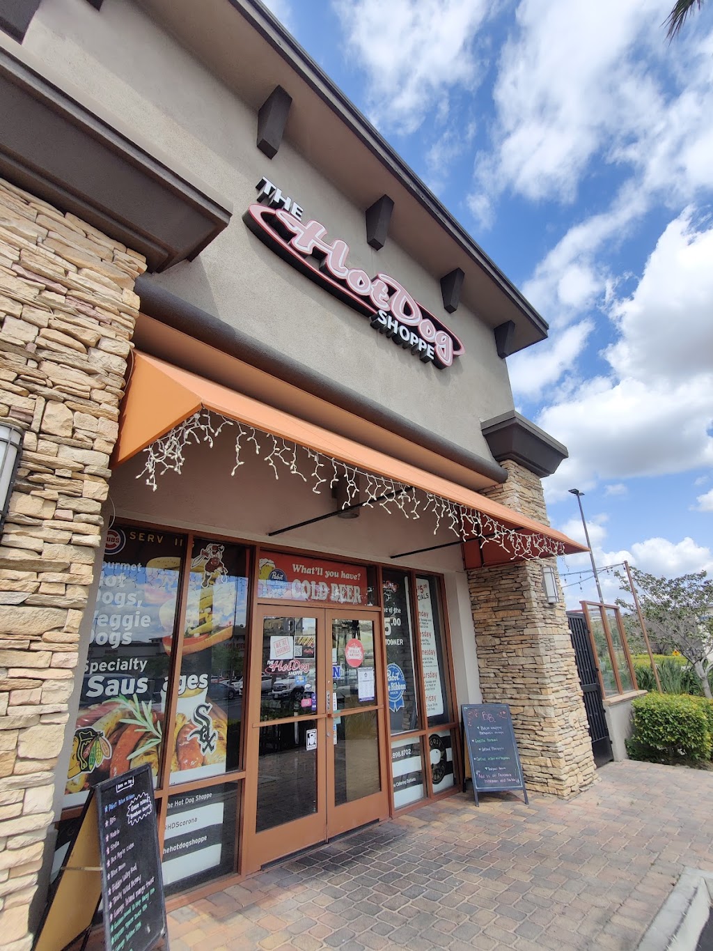 Hidden Valley Plaza | 450 Hidden Valley Pkwy, Corona, CA 92879, USA | Phone: (442) 274-0755