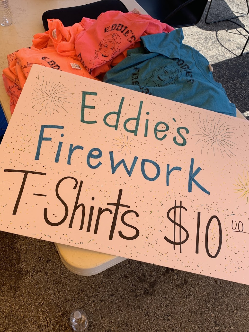 Eddies Fireworks | 1200 Energy Center Dr, Gardner, KS 66030, USA | Phone: (913) 592-9488