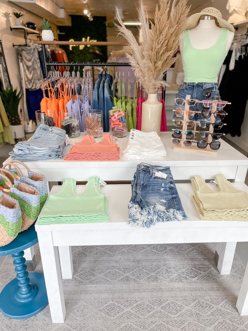 Pineapple Lain Boutique | 407 S Pineapple Ave, Sarasota, FL 34236, USA | Phone: (941) 330-8771