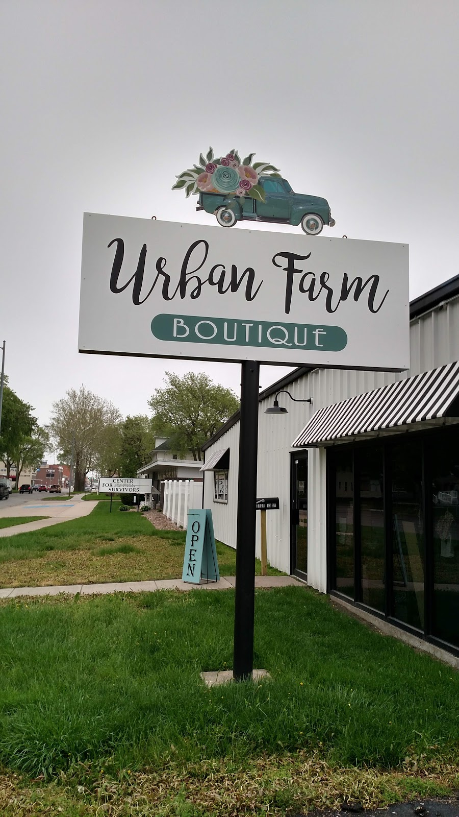 Urban Farm Boutique | 3121 13th St, Columbus, NE 68601, USA | Phone: (402) 270-5210