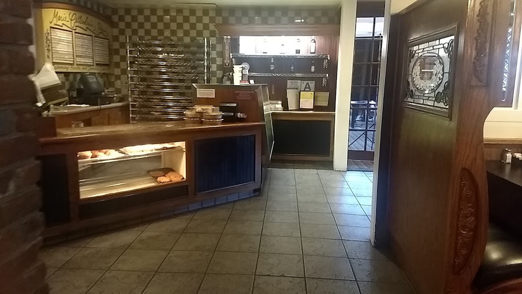 Marie Callenders Restaurant & Bakery | 1560 Albatross Rd, City of Industry, CA 91748, USA | Phone: (626) 964-1094