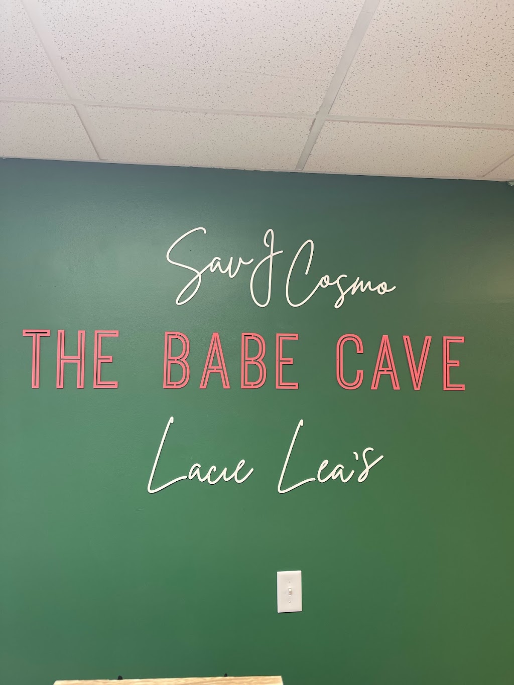 Lacie Lea’s | 1001 1st Ave E Suite 180, Cambridge, MN 55008, USA | Phone: (763) 439-8536