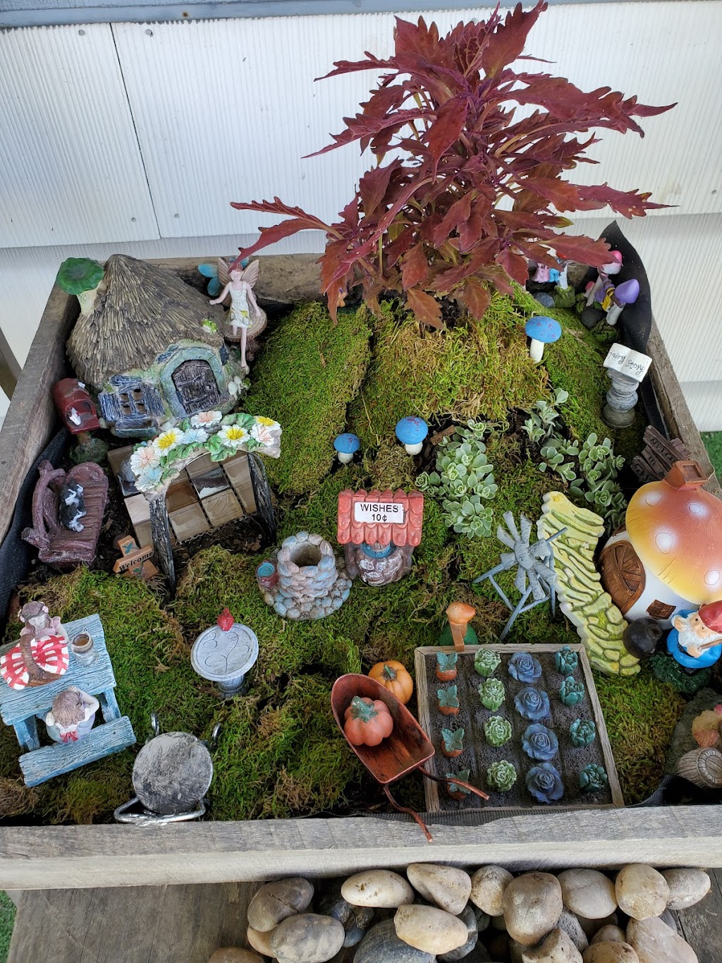 Engels Landscaping Center | 15810 Lockbourne Eastern Rd, Ashville, OH 43103, USA | Phone: (740) 983-9110