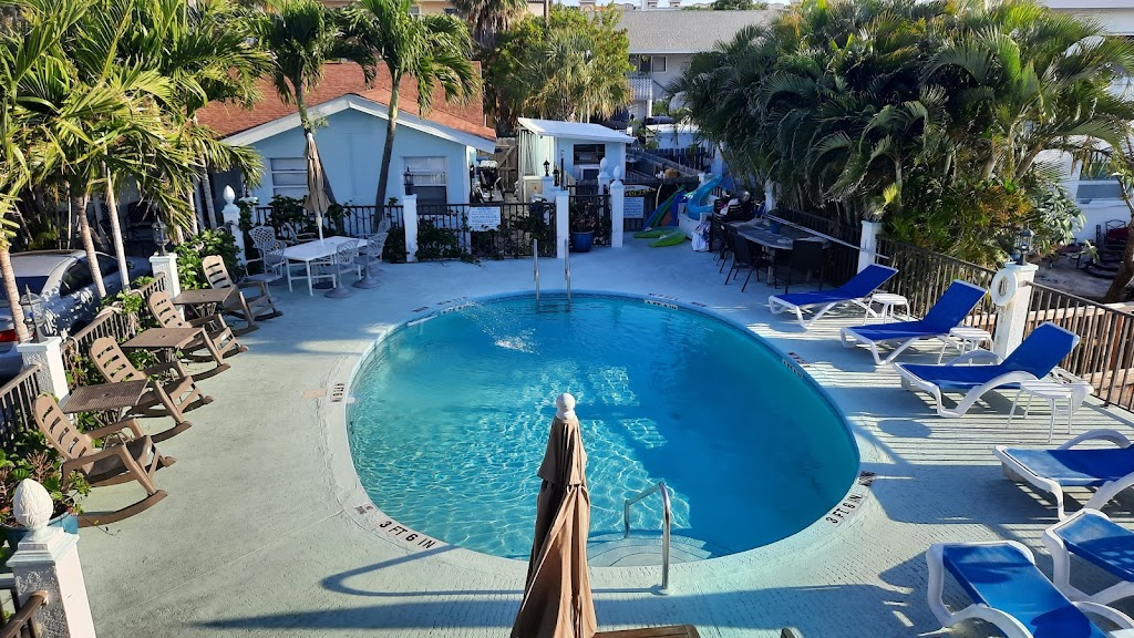 Sand Vista Vacation Rentals | 17495 Gulf Blvd, Redington Shores, FL 33708, USA | Phone: (727) 393-5781