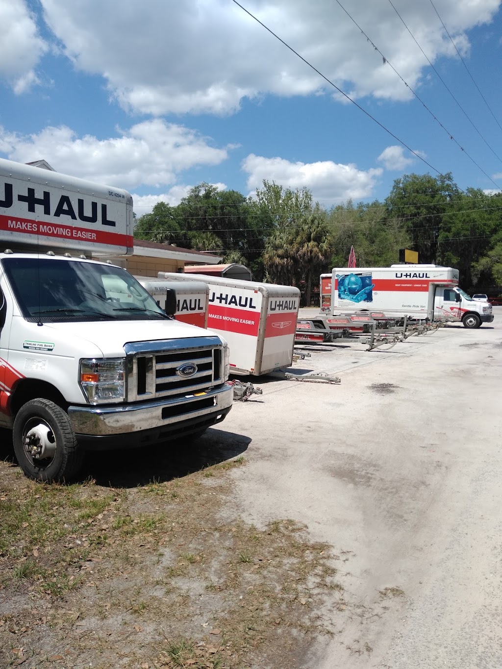 U-haul Neighborhood dealer | 13580 E Hwy 25, Ocklawaha, FL 32179, USA | Phone: (352) 288-1009