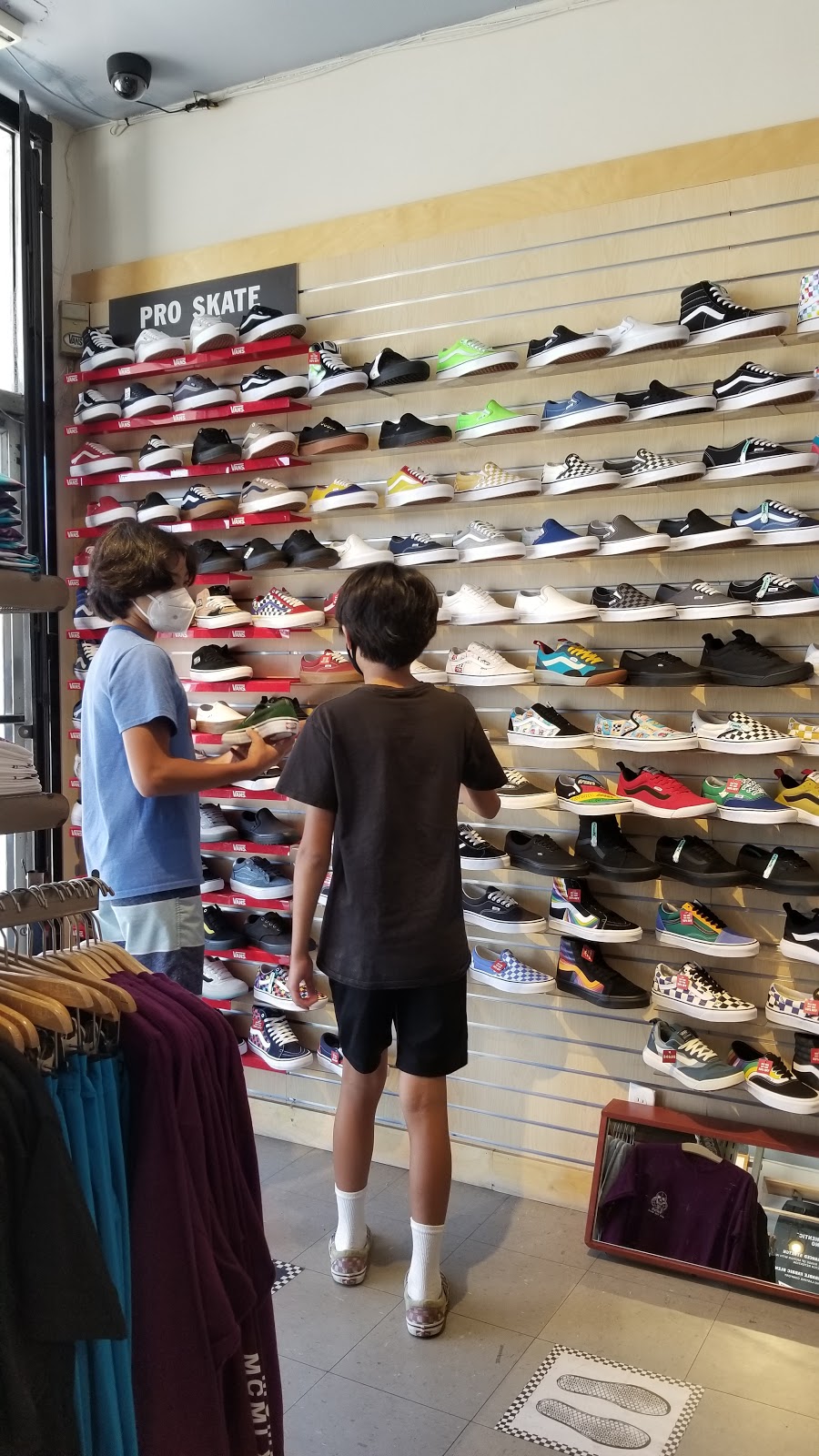 Vans | 2528 Torrance Blvd, Torrance, CA 90503, USA | Phone: (310) 328-2323