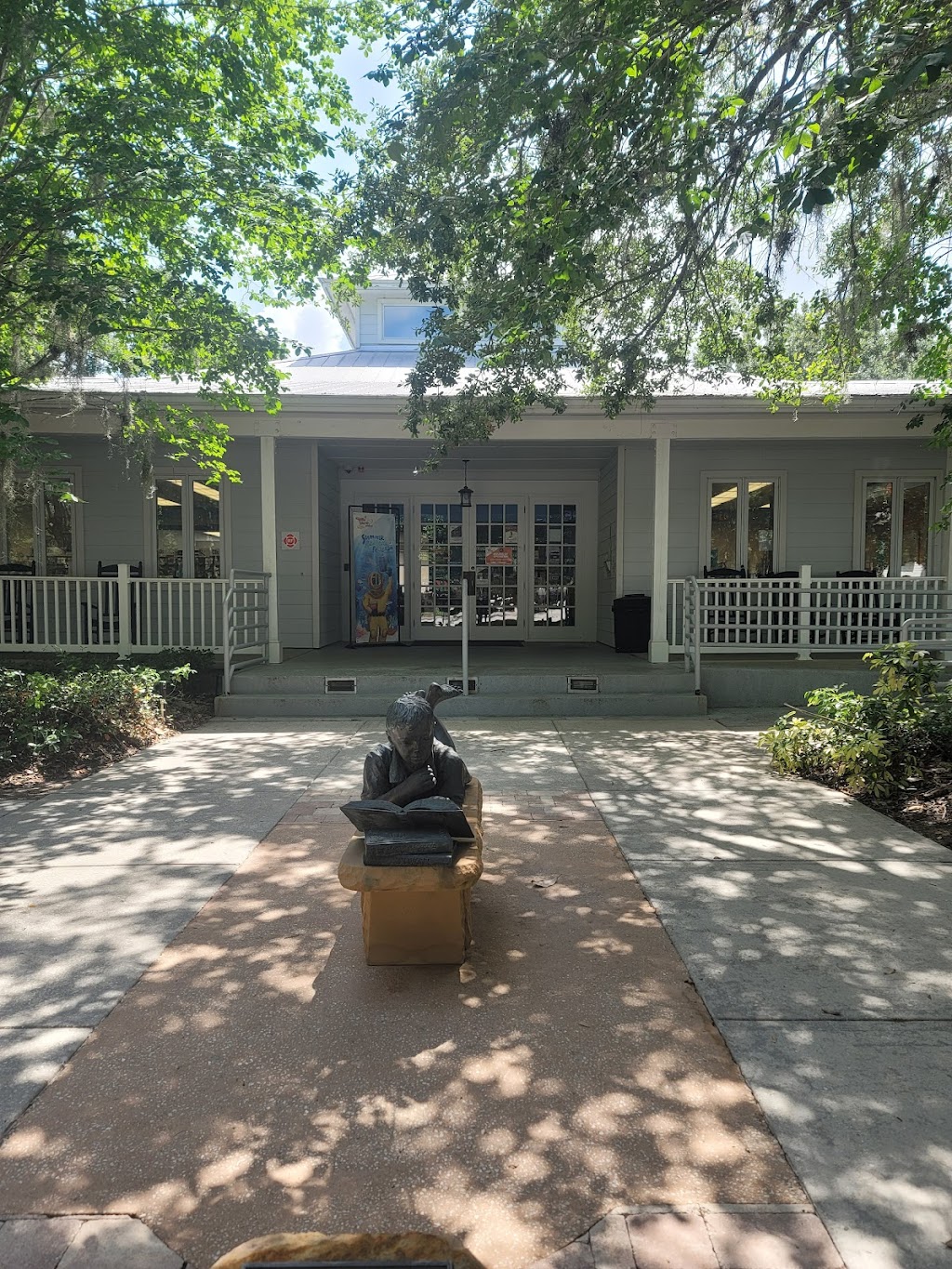 Windermere Branch Library | 530 Main St, Windermere, FL 34786, USA | Phone: (407) 835-7323